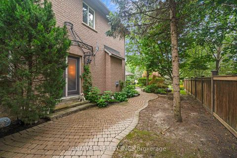 Photo 38 at 21 Capner Court, Kleinburg, Vaughan