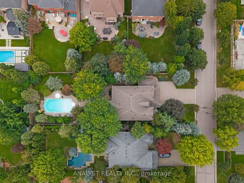 Photo 49 at 21 Capner Court, Kleinburg, Vaughan