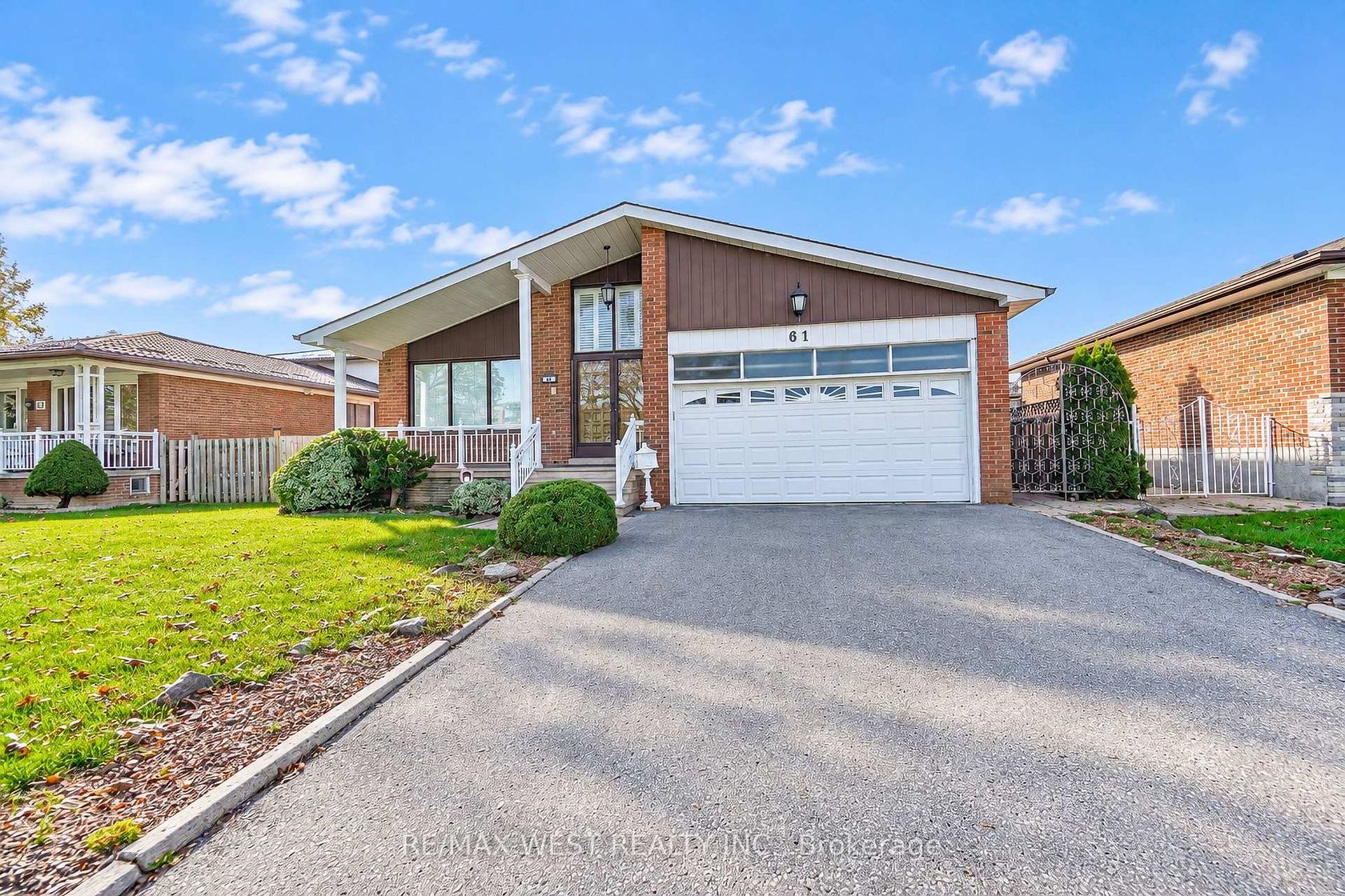 61 Bickerton Crescent, Pleasant View, Toronto 