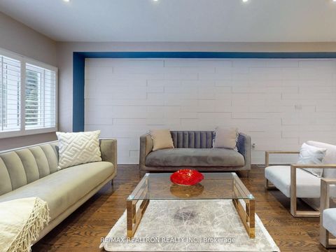 Photo 4 at 224 Yorkland Street, Devonsleigh, Richmond Hill