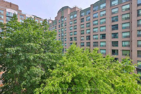 Photo 14 at 528 - 109 Front Street E, Waterfront Communities C8, Toronto