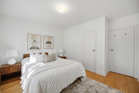 Photo 13 at 90 Heathrow Drive, CFB, Toronto