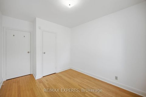 Photo 15 at 90 Heathrow Drive, CFB, Toronto
