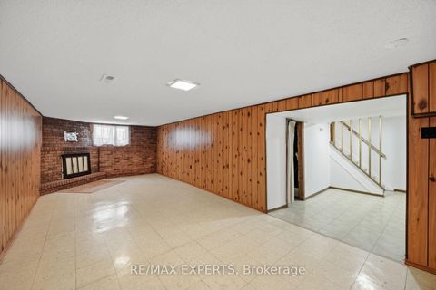 Photo 23 at 90 Heathrow Drive, CFB, Toronto
