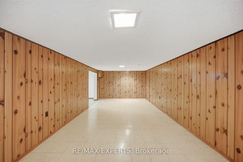 Photo 25 at 90 Heathrow Drive, CFB, Toronto