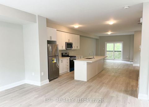Photo 2 at 1482 Purchase Pl Place, Lefroy, Innisfil