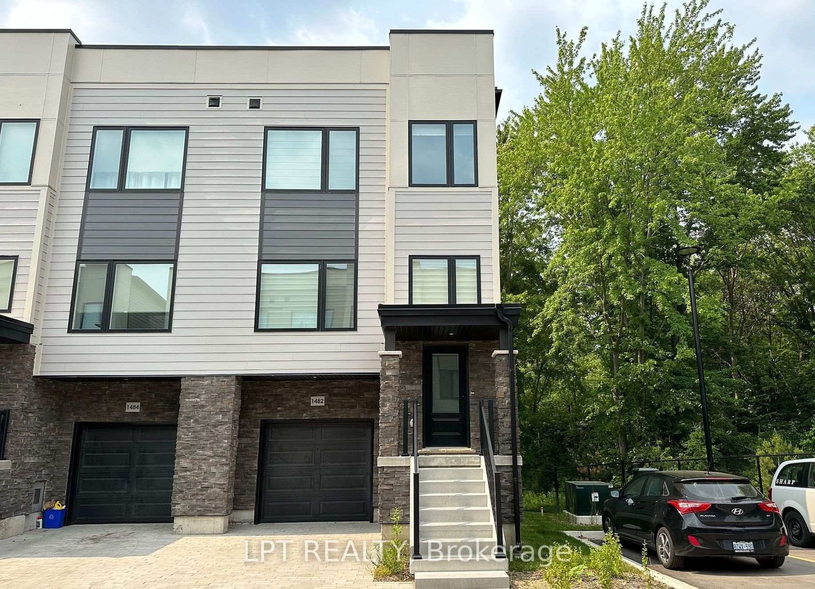1482 Purchase Pl Place, Lefroy, Innisfil photo number 2