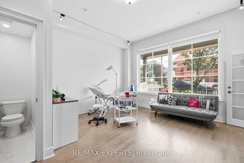 Photo 4 at 7 - 10060 Keele Street, Maple, Vaughan
