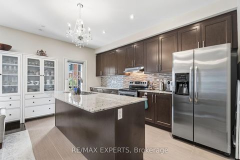 Photo 9 at 7 - 10060 Keele Street, Maple, Vaughan