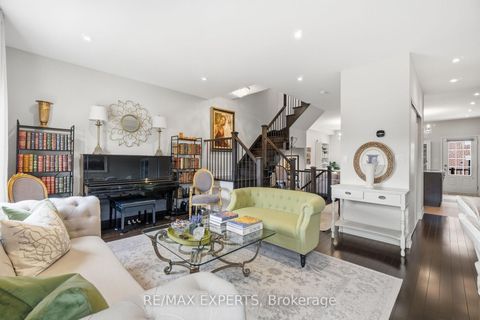 Photo 16 at 7 - 10060 Keele Street, Maple, Vaughan