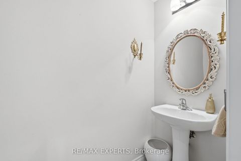 Photo 17 at 7 - 10060 Keele Street, Maple, Vaughan