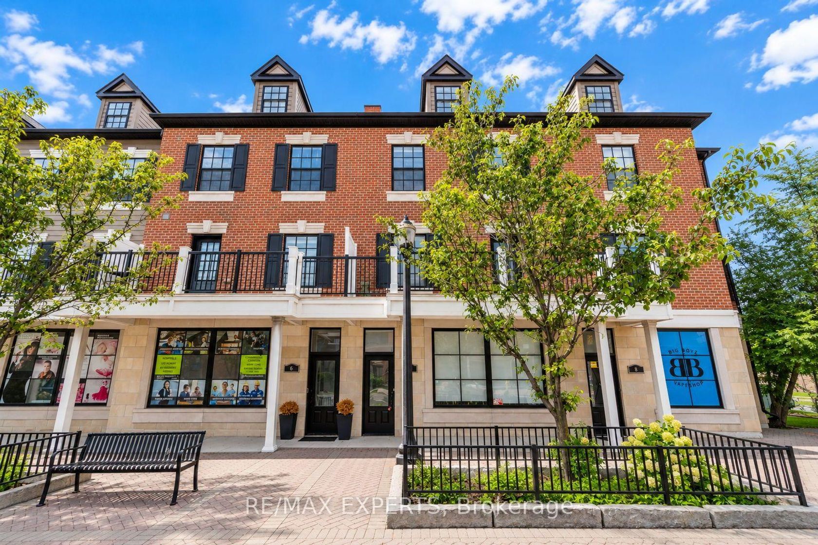7 - 10060 Keele Street, Maple, Vaughan photo number 2