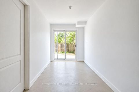 Photo 5 at 62 - 175 Stanley Street, East Bayfield, Barrie