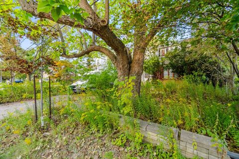 Photo 9 at 7 Ashbourne Drive, City Centre West, Toronto