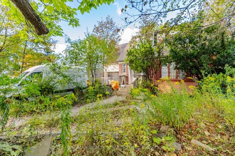 Photo 10 at 7 Ashbourne Drive, City Centre West, Toronto