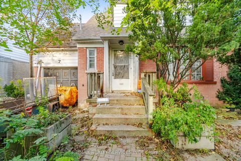 Photo 12 at 7 Ashbourne Drive, City Centre West, Toronto