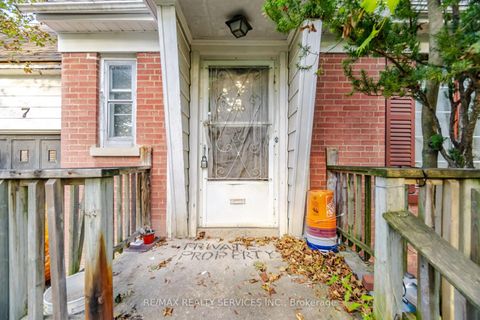 Photo 14 at 7 Ashbourne Drive, City Centre West, Toronto