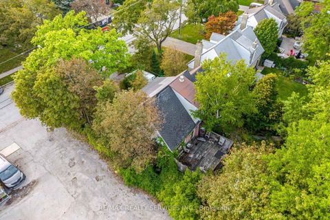 Photo 17 at 7 Ashbourne Drive, City Centre West, Toronto
