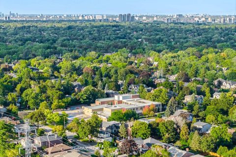 Photo 26 at 7 Ashbourne Drive, City Centre West, Toronto
