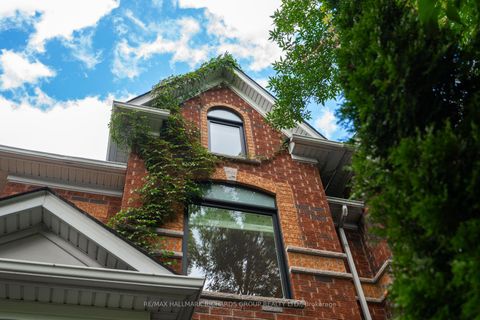 Photo 1 at 32 Crossovers Street, Danforth, Toronto