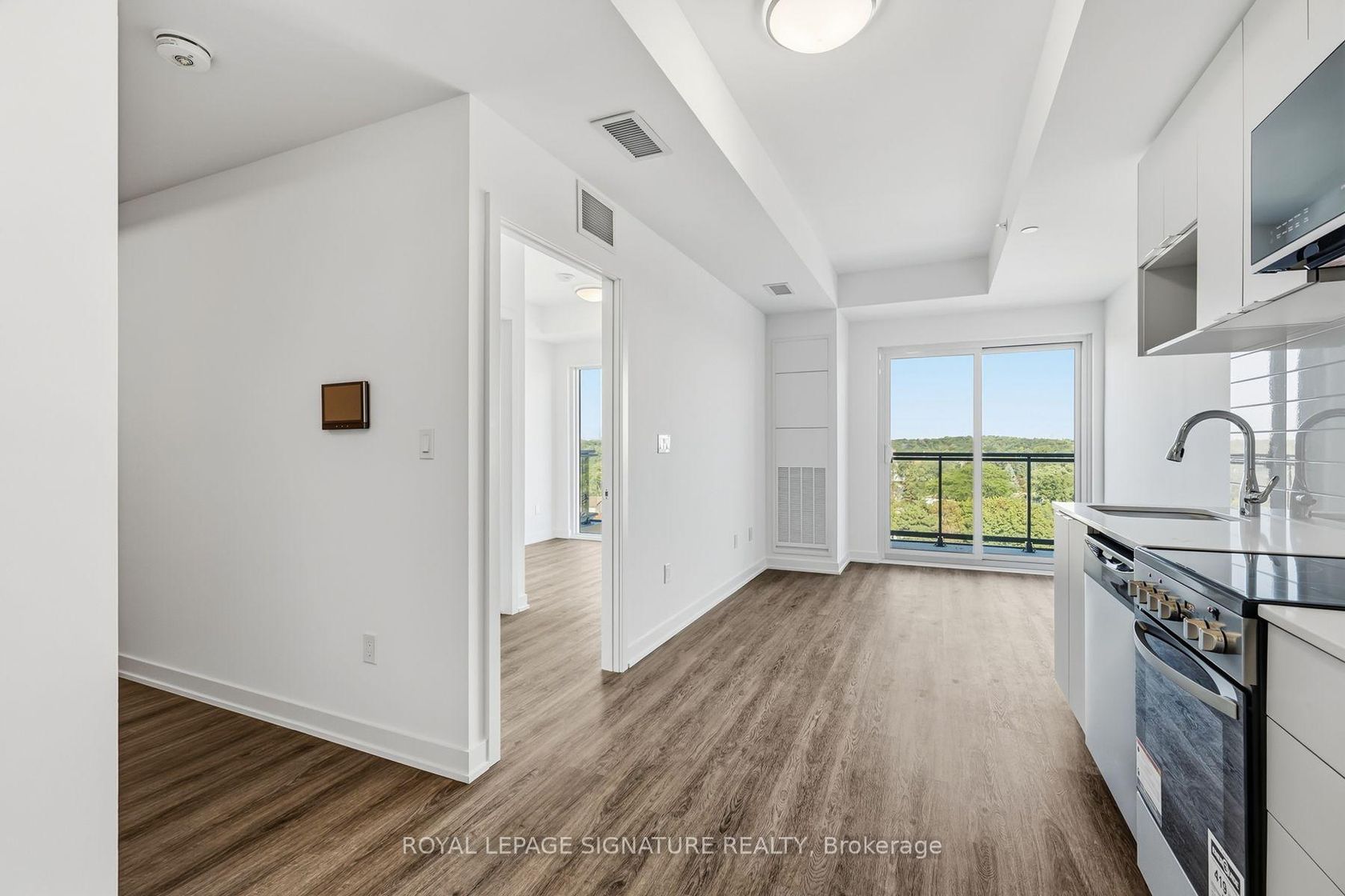 904 - 4569 Kingston Road, West Hill, Toronto photo number 2