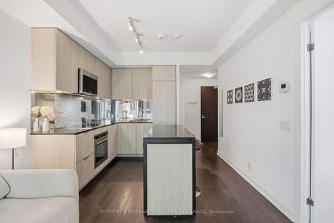 Photo 11 at 1410 - 609 Avenue Road, St. Clair, Toronto