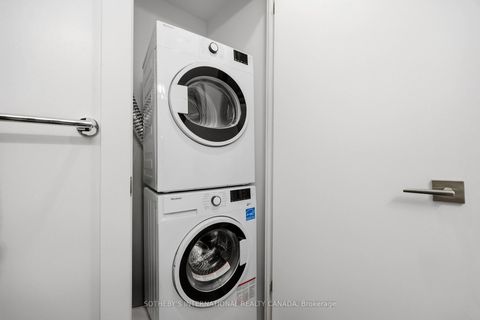 Photo 23 at 1410 - 609 Avenue Road, St. Clair, Toronto