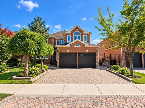 Photo 1 at 70 Bilbermar Drive, Devonsleigh, Richmond Hill