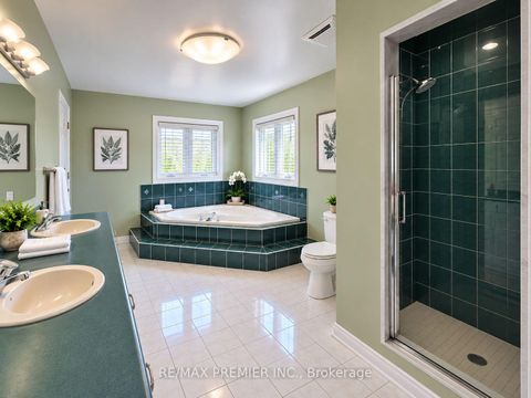 Photo 26 at 70 Bilbermar Drive, Devonsleigh, Richmond Hill