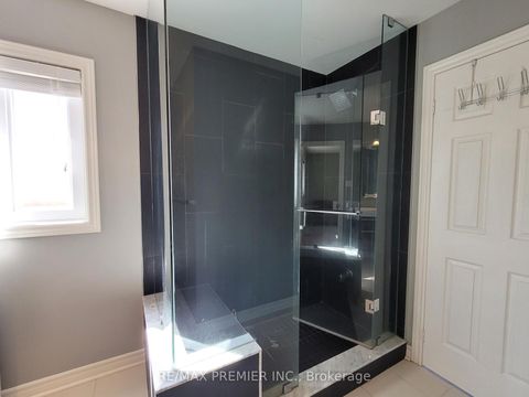 Photo 33 at 70 Bilbermar Drive, Devonsleigh, Richmond Hill