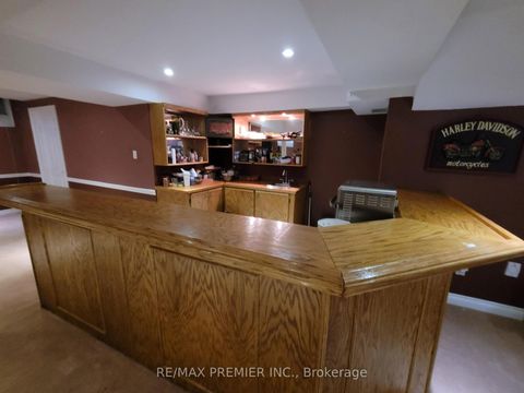 Photo 37 at 70 Bilbermar Drive, Devonsleigh, Richmond Hill