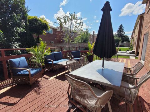 Photo 45 at 70 Bilbermar Drive, Devonsleigh, Richmond Hill