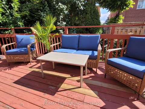 Photo 46 at 70 Bilbermar Drive, Devonsleigh, Richmond Hill