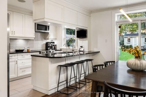 Photo 10 at 292 Broadway Avenue, Mount Pleasant East, Toronto