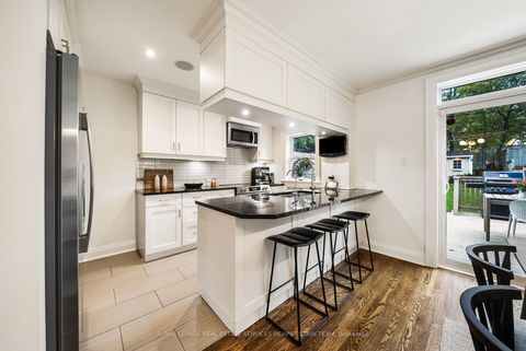 Photo 11 at 292 Broadway Avenue, Mount Pleasant East, Toronto