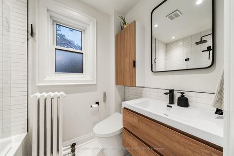Photo 19 at 292 Broadway Avenue, Mount Pleasant East, Toronto
