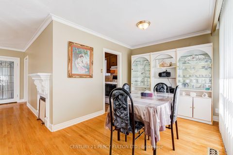 Photo 9 at 10 Dunlop Avenue, Birchmount, Toronto