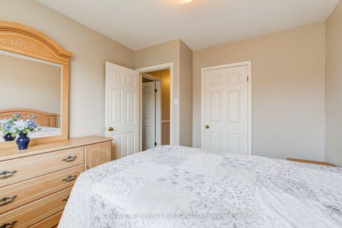 Photo 19 at 10 Dunlop Avenue, Birchmount, Toronto