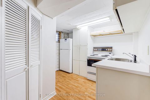 Photo 33 at 10 Dunlop Avenue, Birchmount, Toronto