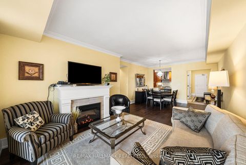 Photo 3 at 807C - 662 Sheppard Avenue E, Bayview Village, Toronto