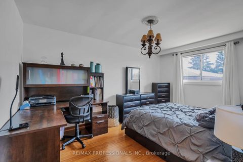Photo 14 at 23 Anthia Drive, Humber Summit, Toronto