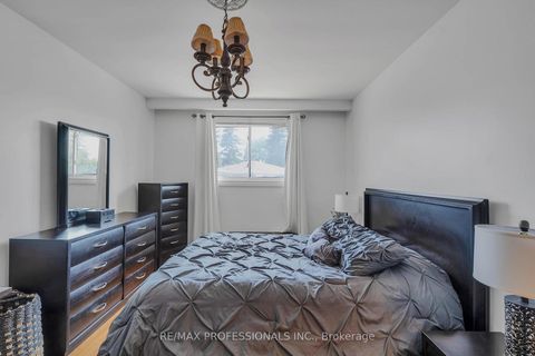 Photo 15 at 23 Anthia Drive, Humber Summit, Toronto
