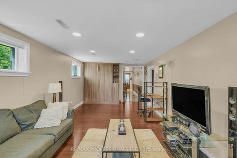Photo 31 at 23 Anthia Drive, Humber Summit, Toronto