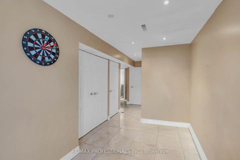 Photo 33 at 23 Anthia Drive, Humber Summit, Toronto