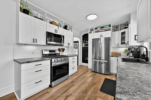 Photo 15 at 32 Caroline Street, Allandale Centre, Barrie