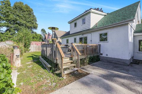 Photo 41 at 32 Caroline Street, Allandale Centre, Barrie