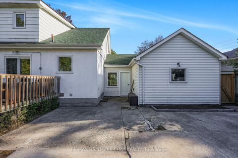 Photo 42 at 32 Caroline Street, Allandale Centre, Barrie