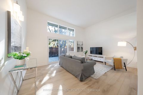 Photo 4 at 102 Jenny Wren Way, Hillcrest Village, Toronto