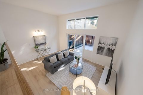 Photo 11 at 102 Jenny Wren Way, Hillcrest Village, Toronto