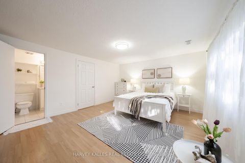Photo 25 at 102 Jenny Wren Way, Hillcrest Village, Toronto